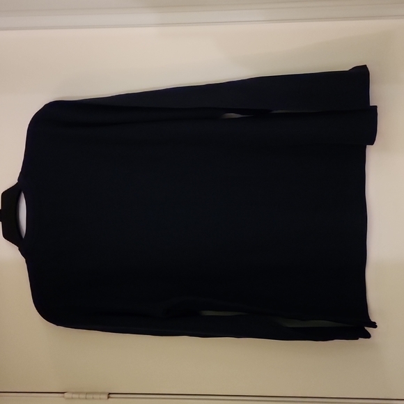 Eddie Bauer Long Sleeved Tee - Picture 2 of 5